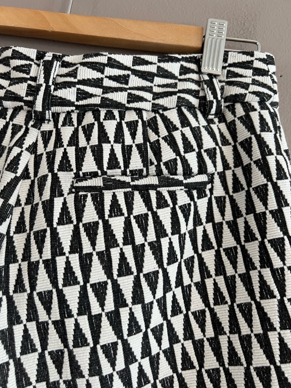 Cartonnier Anthropologie Women’s Black White Geometric Shorts Button Front Sz - Picture 4 of 10